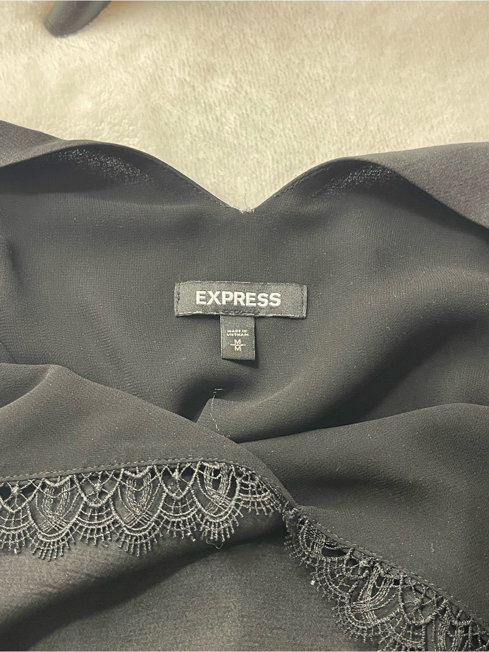 Express Black Lace-Trim V-Neck Double layer Camisole w/adjustable straps Sz M - Picture 7 of 9
